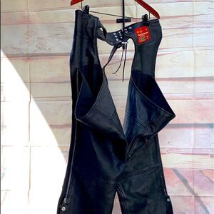 Mens sz XL-XXL NWOT leather riding chaps by Eagle Leather